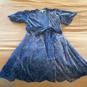 Wedding, girls night out and all the above shortsleeved wrap around dress